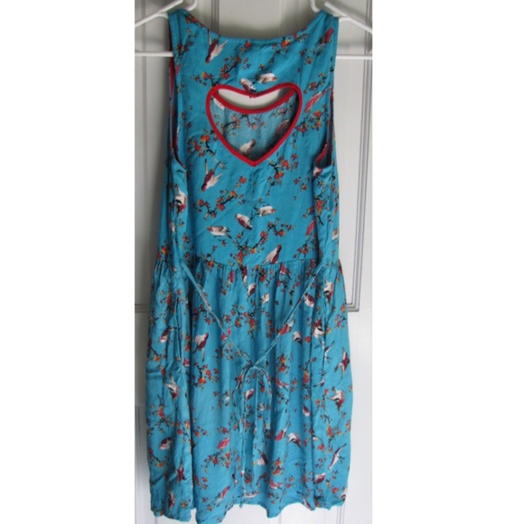 Bird Pattern Spring Sundress with Heart-cut back - Picture 2 of 3